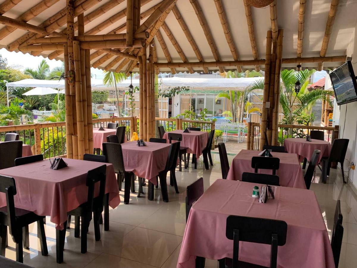 Hotel West California Puerto Espejo Bagian luar foto